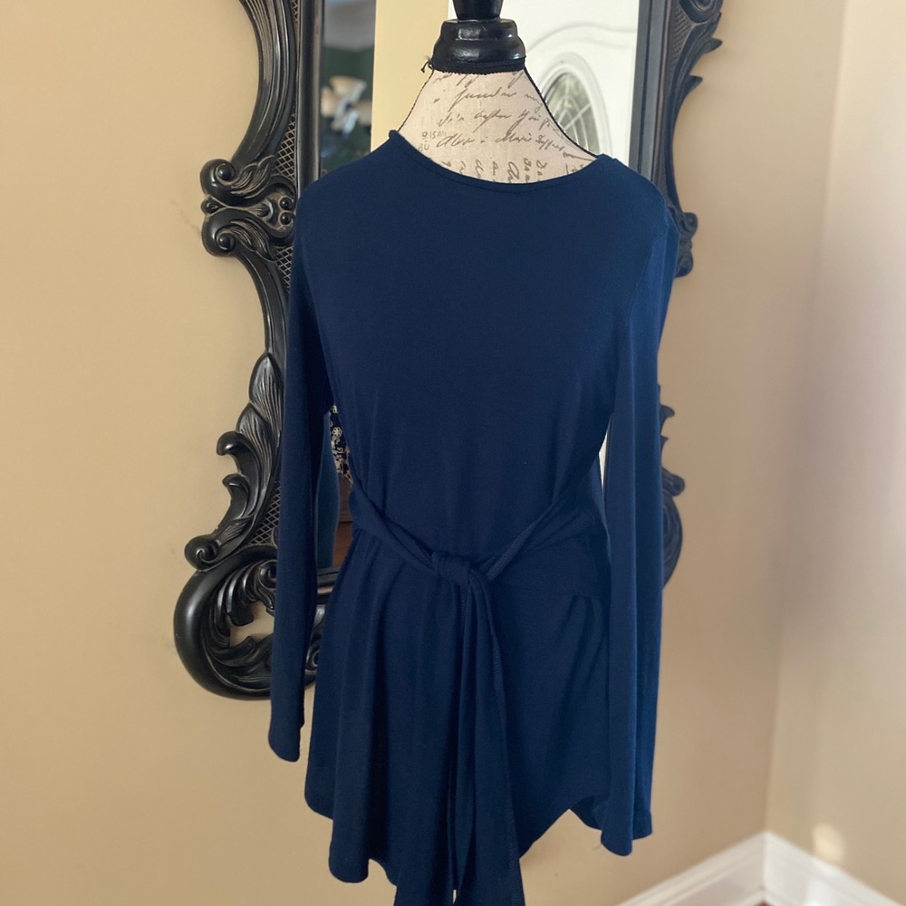 Beautiful Blue size XL Top